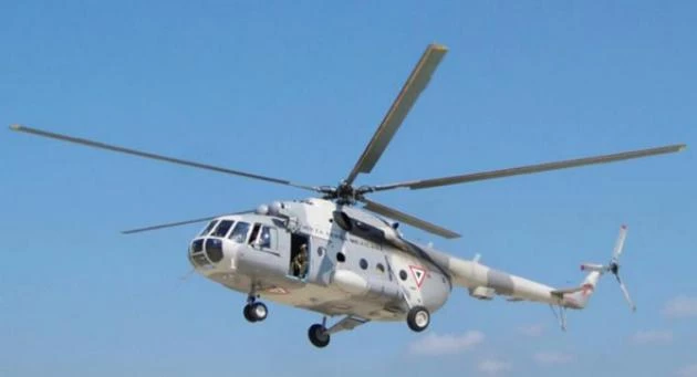 Στρατιωτικό ελικόπτερο πέφτει στη θάλασσα – Βίντεο που σοκάρει